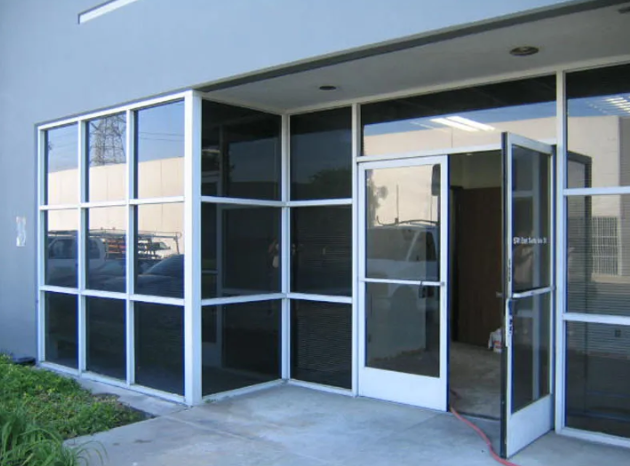 Commercial Glass Services for Office Renovations and New Builds